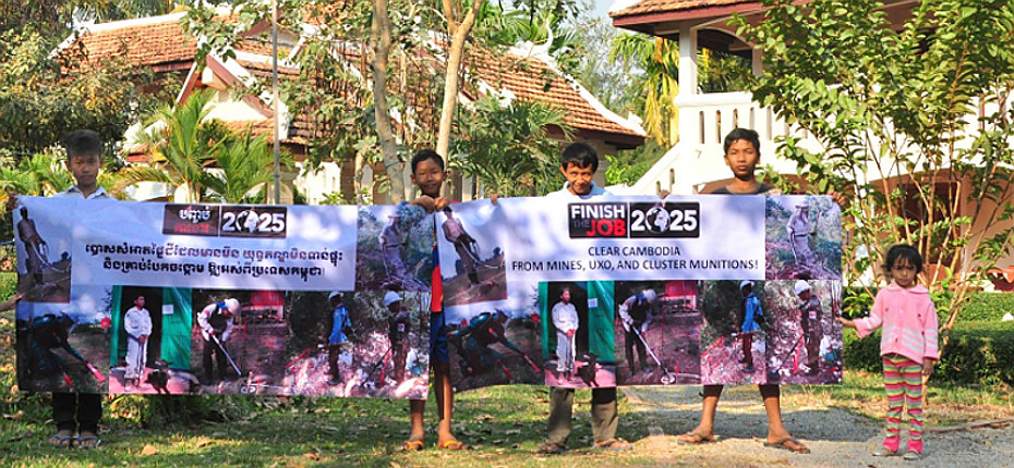 An urgent call to stop the use of cluster munitions