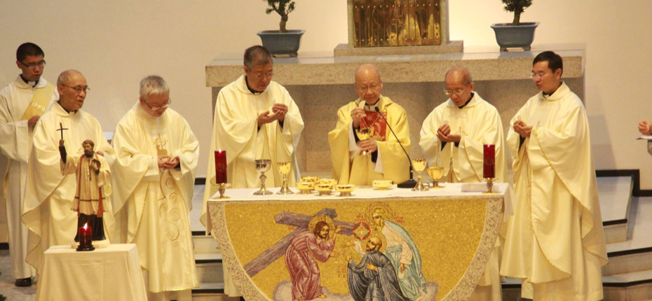 Celebrating the arrival of the Jesuits in Hong Kong 90 years ago