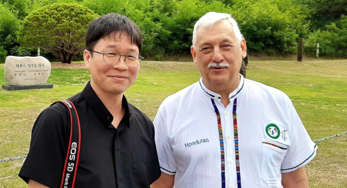 Fr General and his shadow but the same Spirit