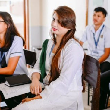 Ignatian educators “go back” to high school