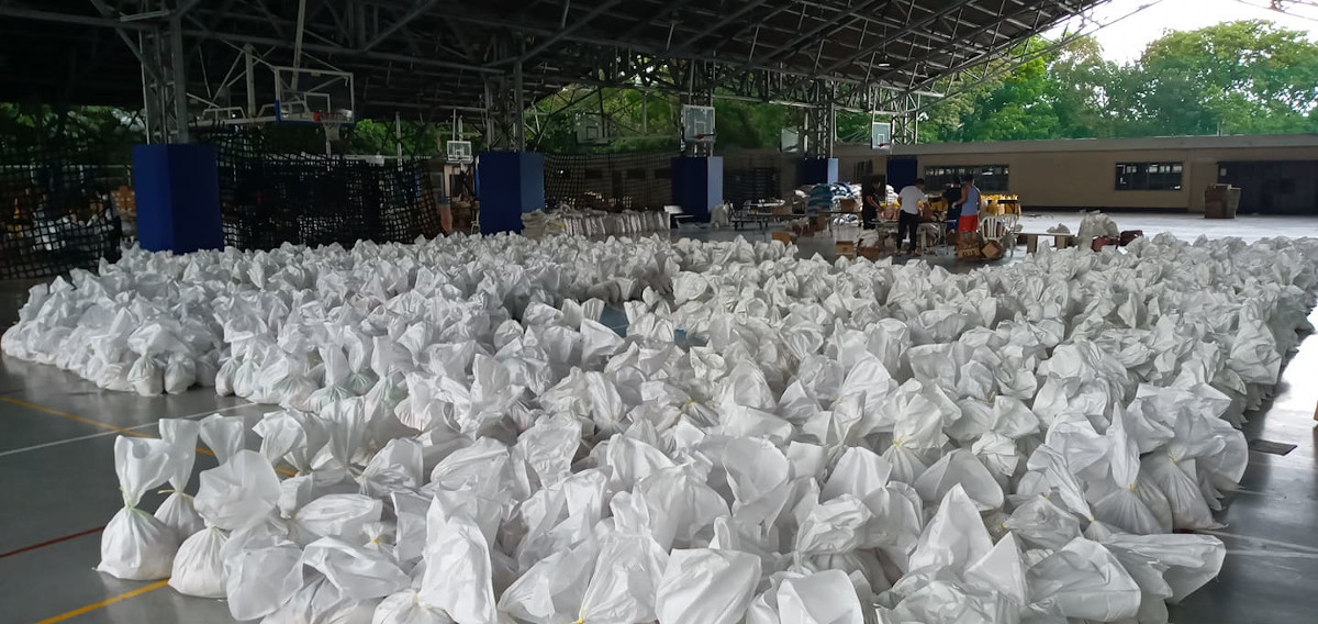 Philippine Jesuits, De La Salle Brothers raise $200,000 for Covid-19 relief