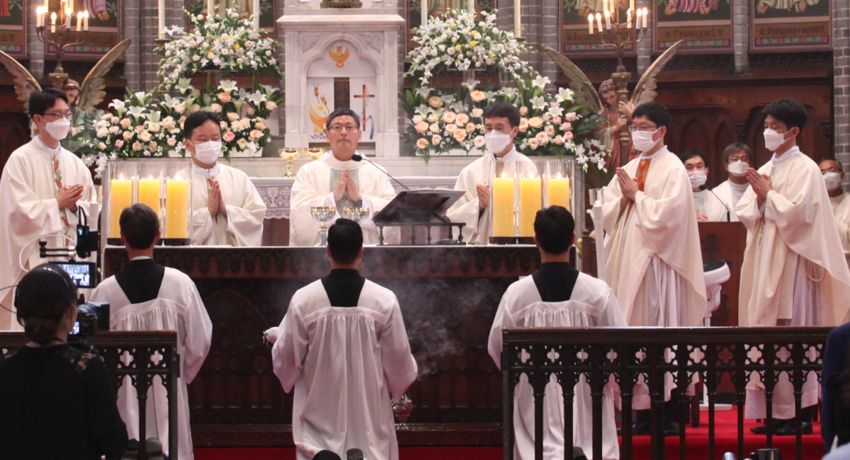 Five “corona” priests in Korea