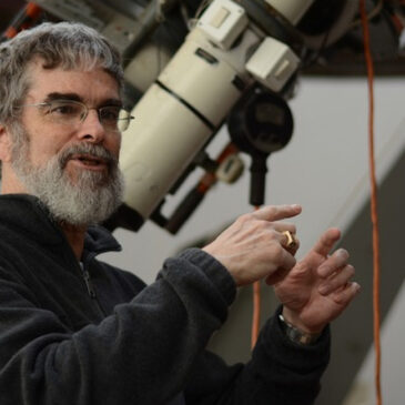 The Pope’s Astronomer meets young people from Asia