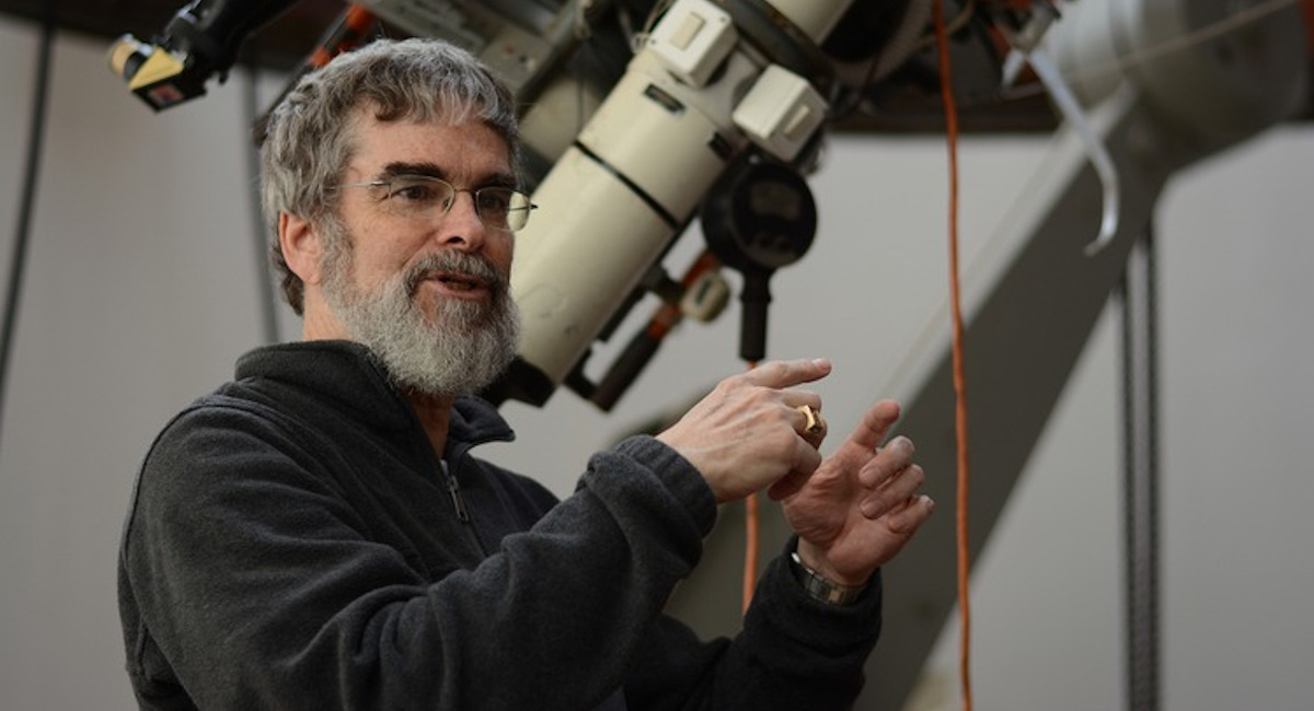 The Pope’s Astronomer meets young people from Asia