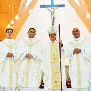 To love with the Heart of Jesus