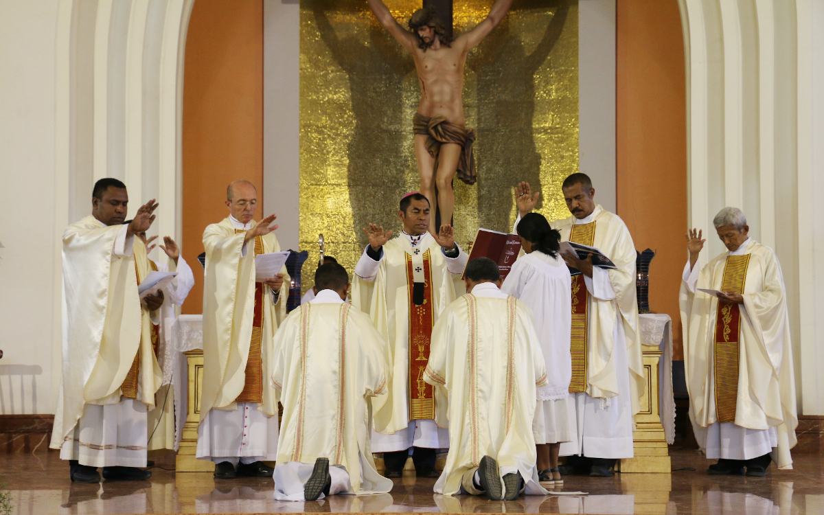 Come and See: Two Timorese Jesuits ordained as priests