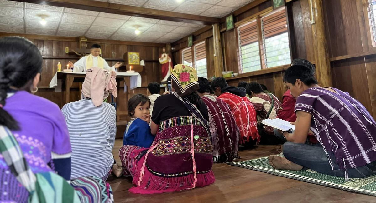 Bringing love to the people on the Thailand border