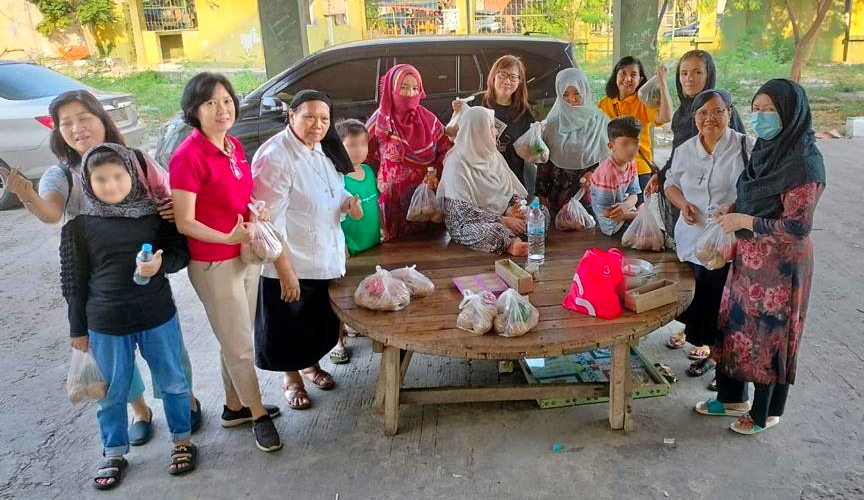 Accompanying Afghan refugees as a language of love