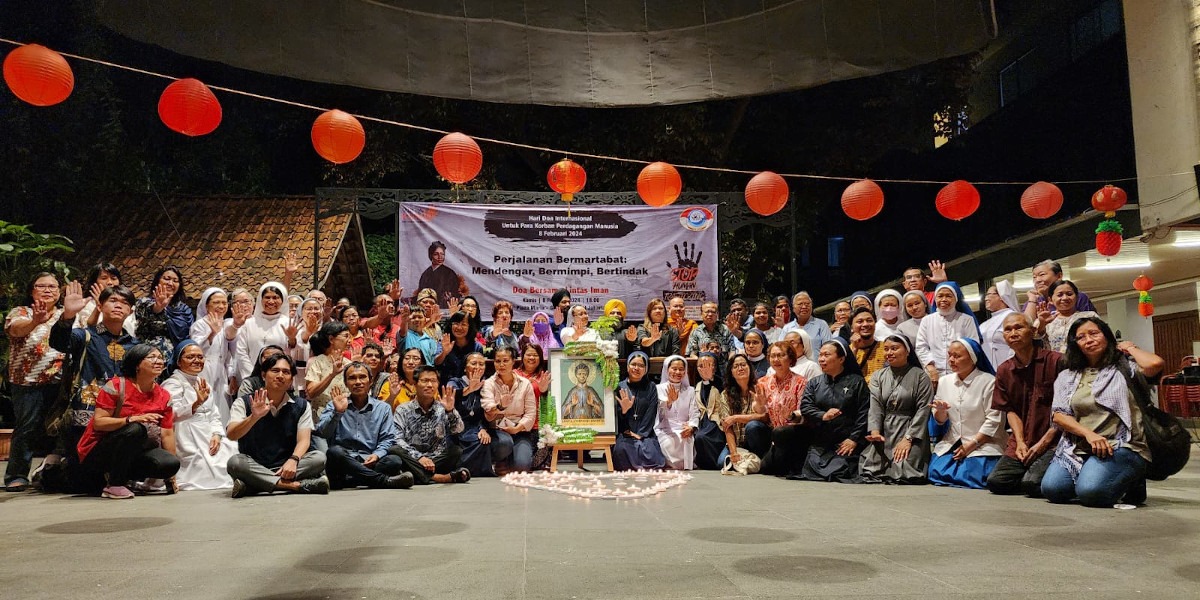 United in prayer against human trafficking