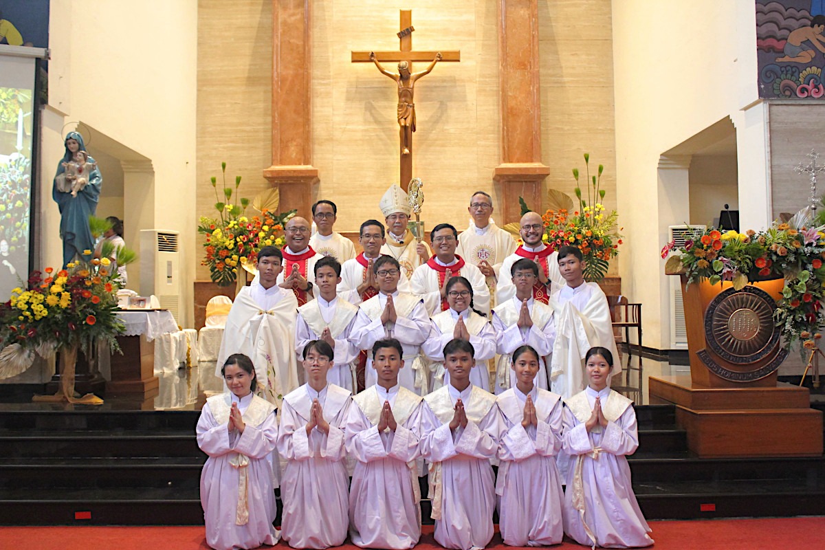 “Stay with us”: Priesthood ordination in Yogyakarta