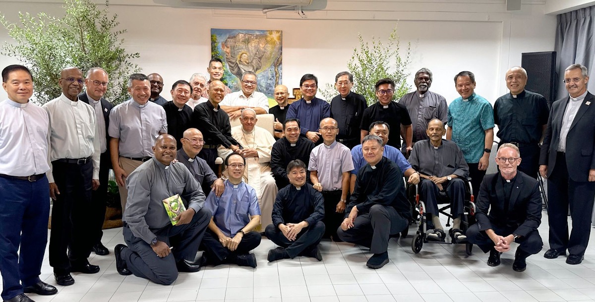 MAS Jesuits meet Pope Francis