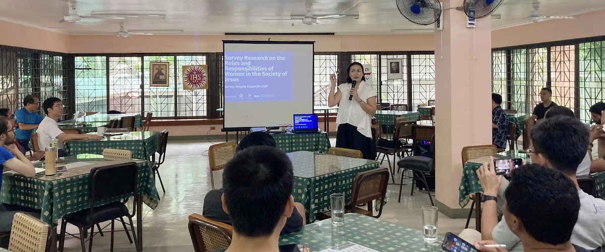 Women’s Commission begins listening sessions